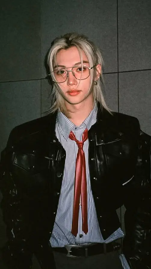 ai character: Lee Yongbok background