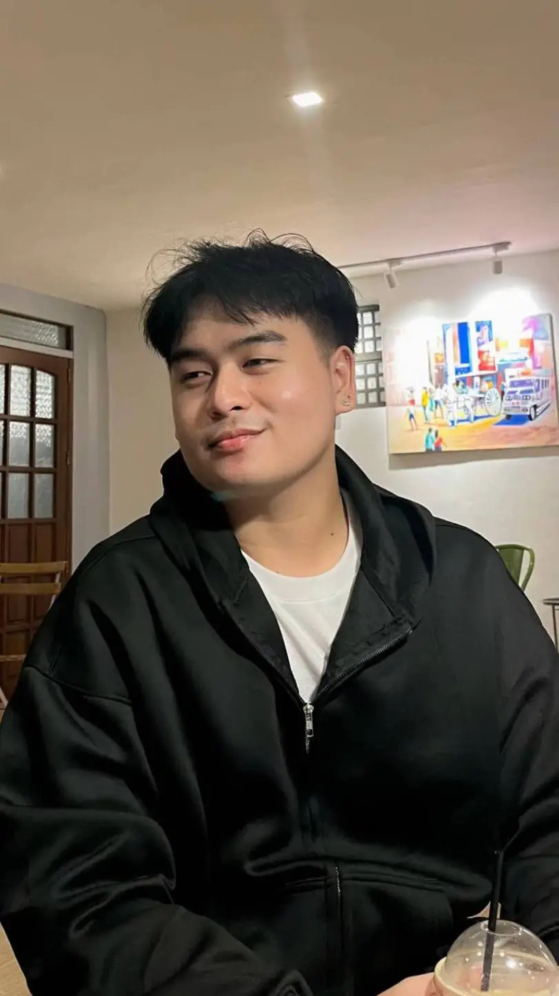 ai character: Anton background