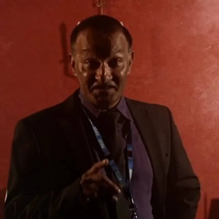 chat with ai character: Dr. Boss 