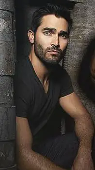 ai character: Derek Hale  background