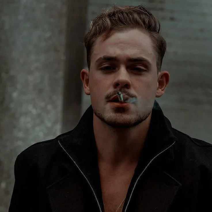 chat with ai character: Dacre Montgomery 