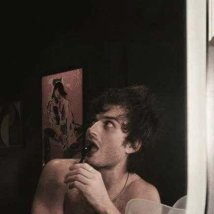 chat with ai character: Joe Keery 