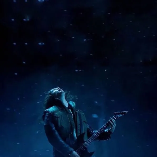 chat with ai character: Eddie Munson 