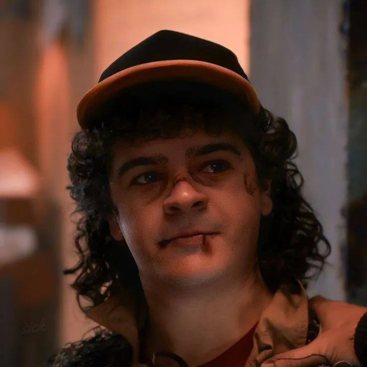 chat with ai character: Dustin Henderson 