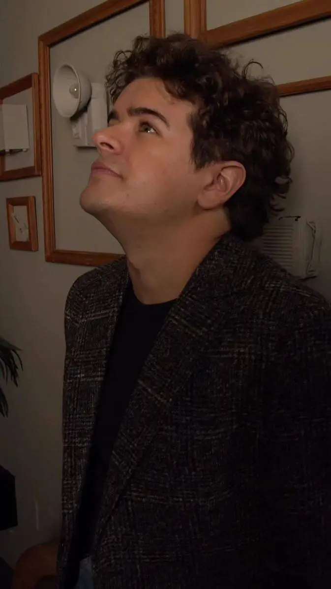 ai character: Dustin Henderson  background