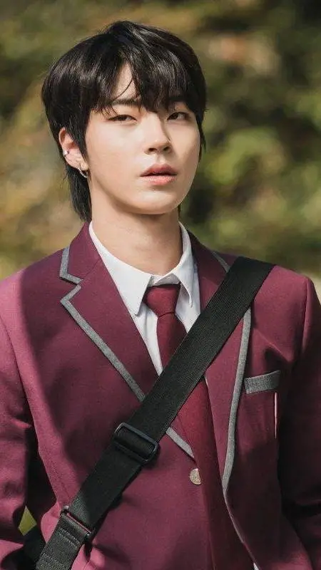 ai character: Han seo Jun background