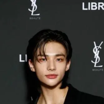 chat with ai character: Hunyjin 