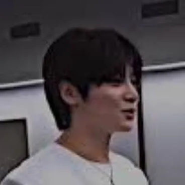 chat with ai character: I.N