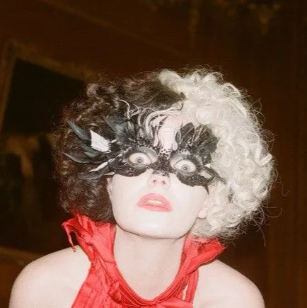 chat with ai character: Cruella devil…￼