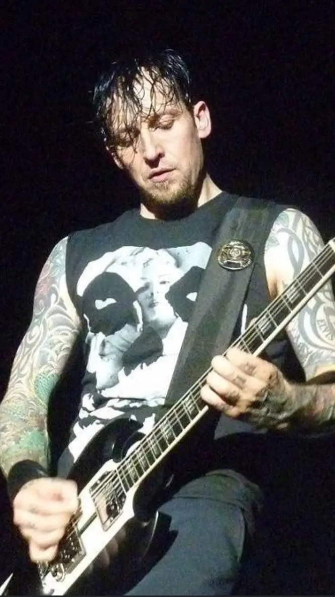 ai character: Michael Poulsen  background