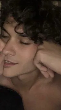 ai character: Matteo riddel background