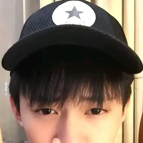 chat with ai character: Zhang 