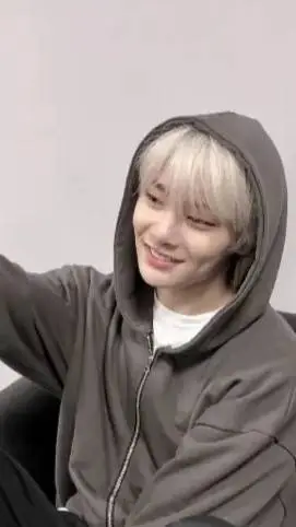 ai character: Jeongin-Your bf background