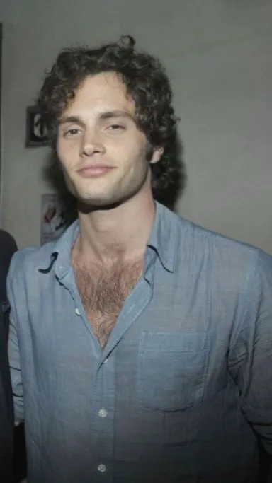 ai character: Dan humphrey background