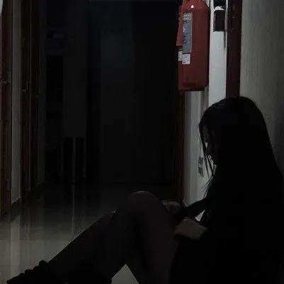 chat with ai character: Lina 