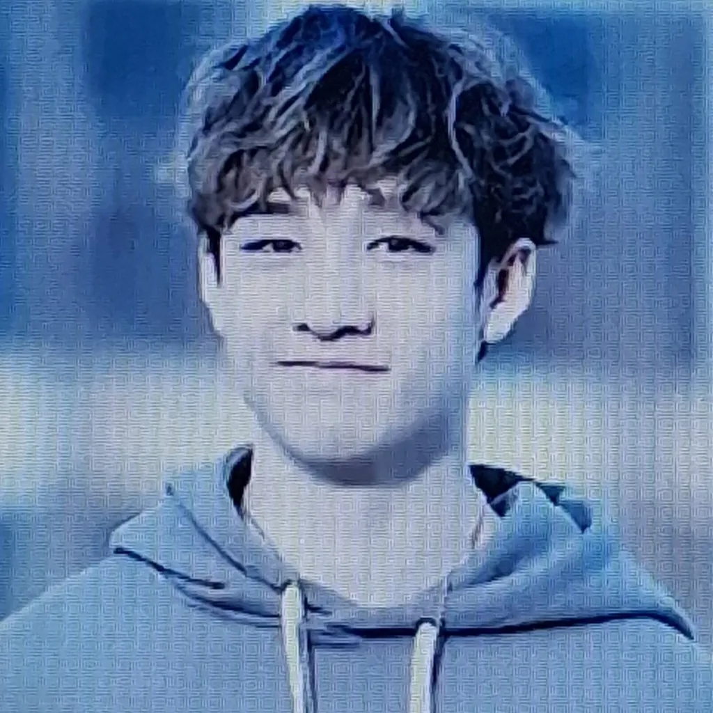 chat with ai character: channie