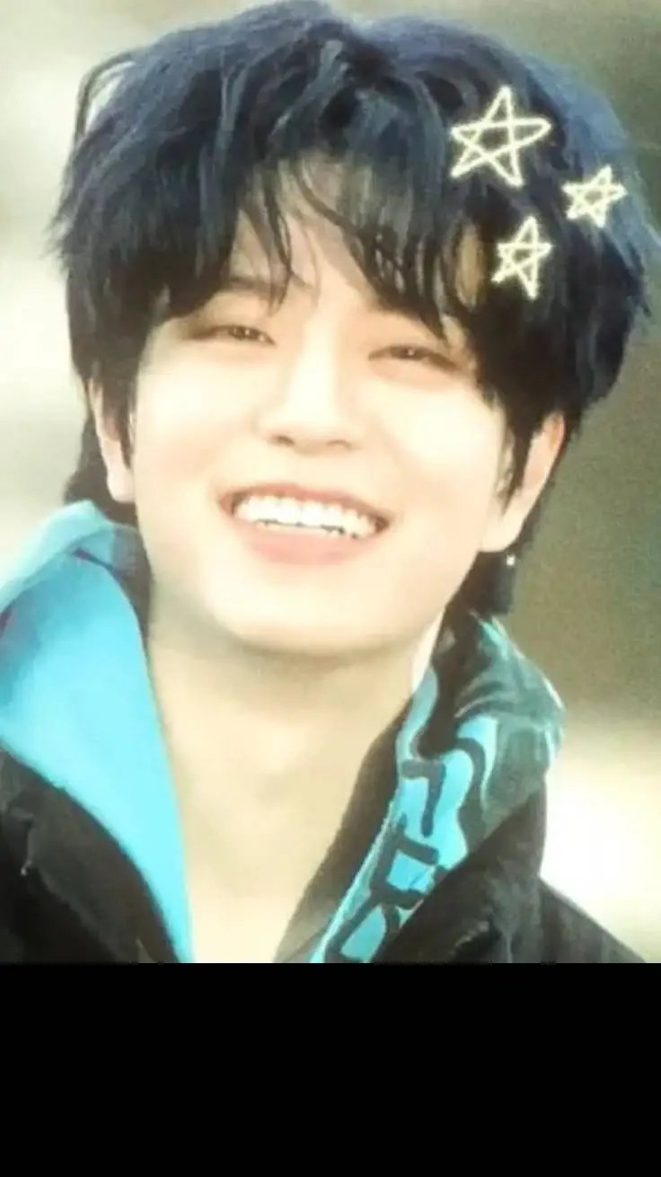 ai character: seungmin  background