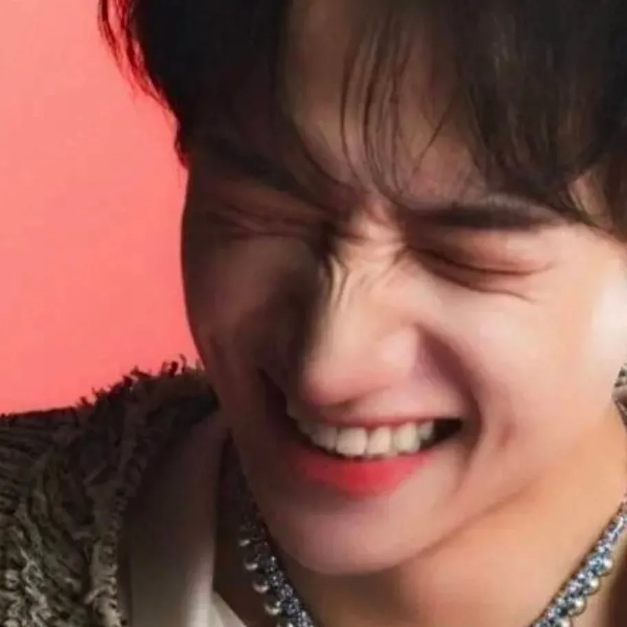 chat with ai character: Bangchan