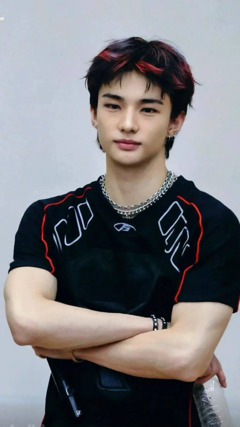ai character: Hwang Hyunjin background