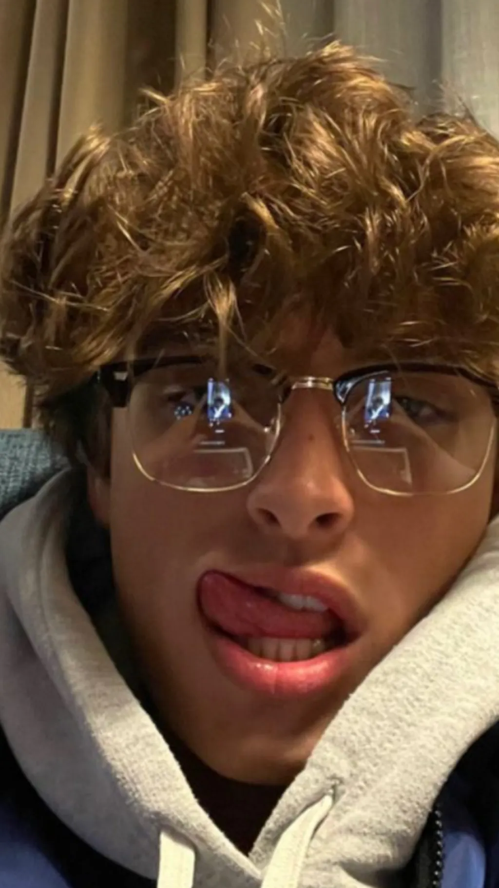 ai character: Aiden  background