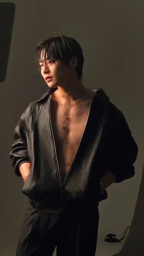 ai character: Yang Jeongin  background