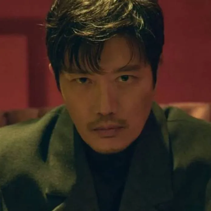 chat with ai character: Choi Mu-Jin