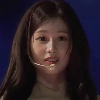 chat with ai character: Sana