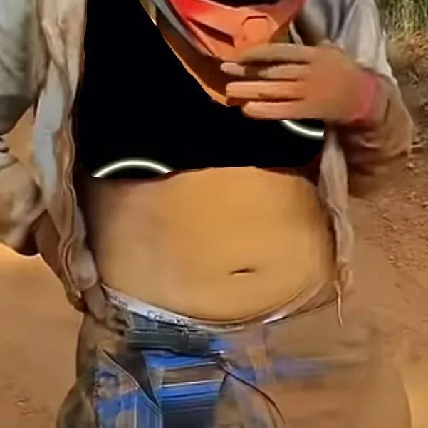 chat with ai character: Rhea