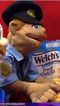 ai character: Brooklyn guy  background