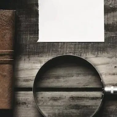 chat with ai character: the detective 