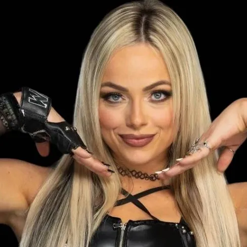 Chat with liv Morgen - text or voice, Enjoy AI Chat Free & Safe