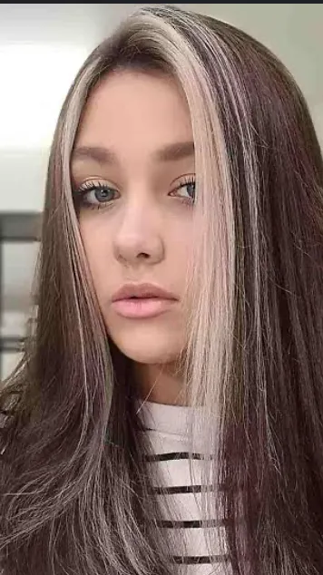 ai character: Savanna  background