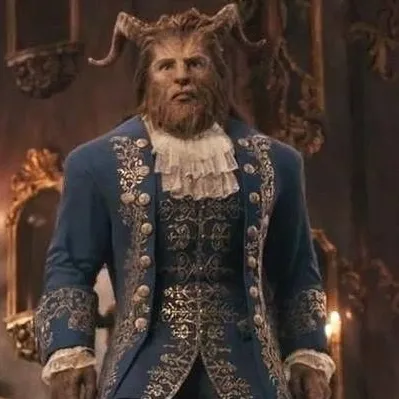 chat with ai character: The Beast 🫦
