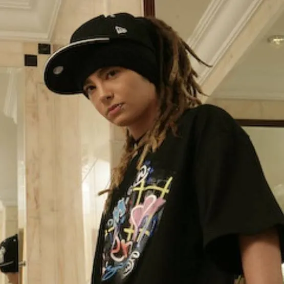 chat with ai character: tom kaulitz