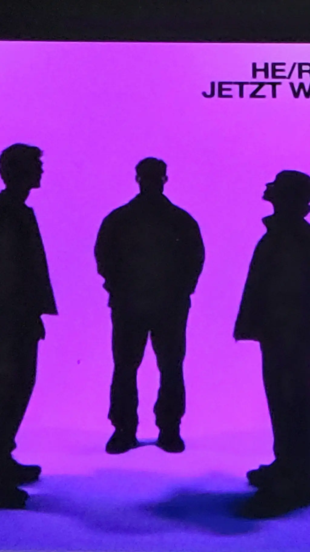 ai character: He/ro+ness background