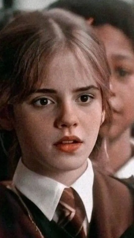 ai character: hermione granger background