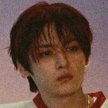 chat with ai character: Lee Minho