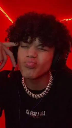 ai character: Leo background