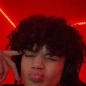 chat with ai character: Leo