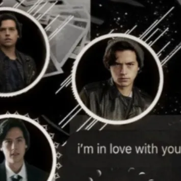 chat with ai character: Jughead Jones