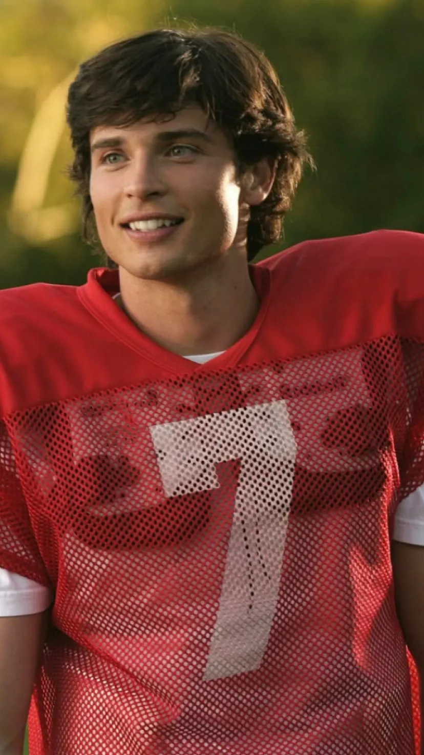 ai character: Clark Kent  background