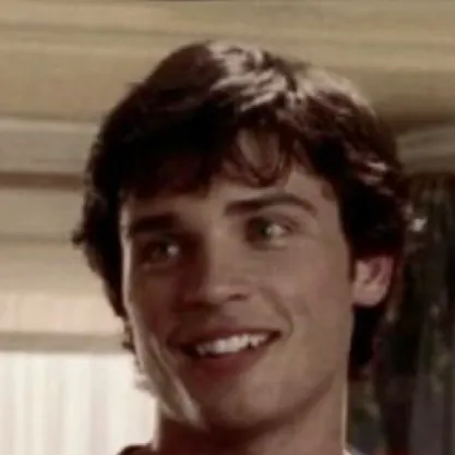 chat with ai character: Clark Kent 