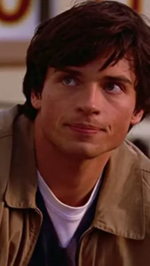 ai character: Clark Kent  background