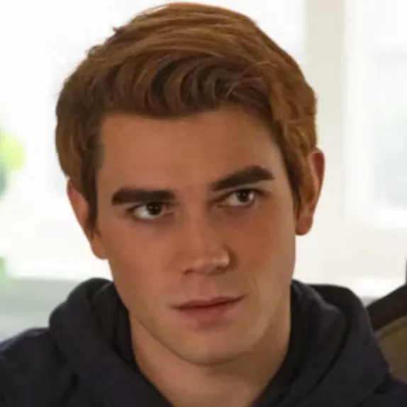 chat with ai character: Archie Andrews 