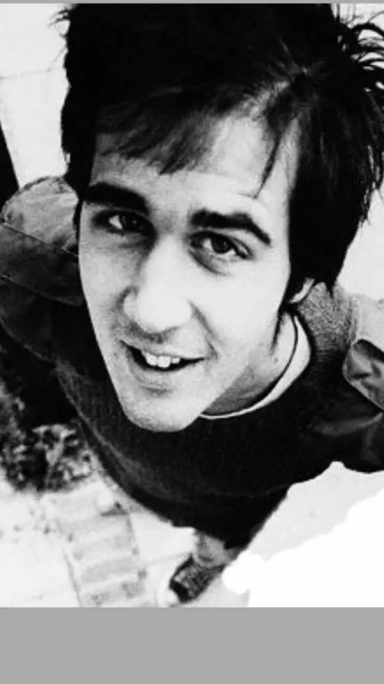 ai character: (giant) Krist  background