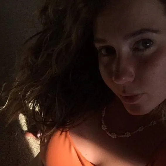 chat with ai character: Tessa thibodaux