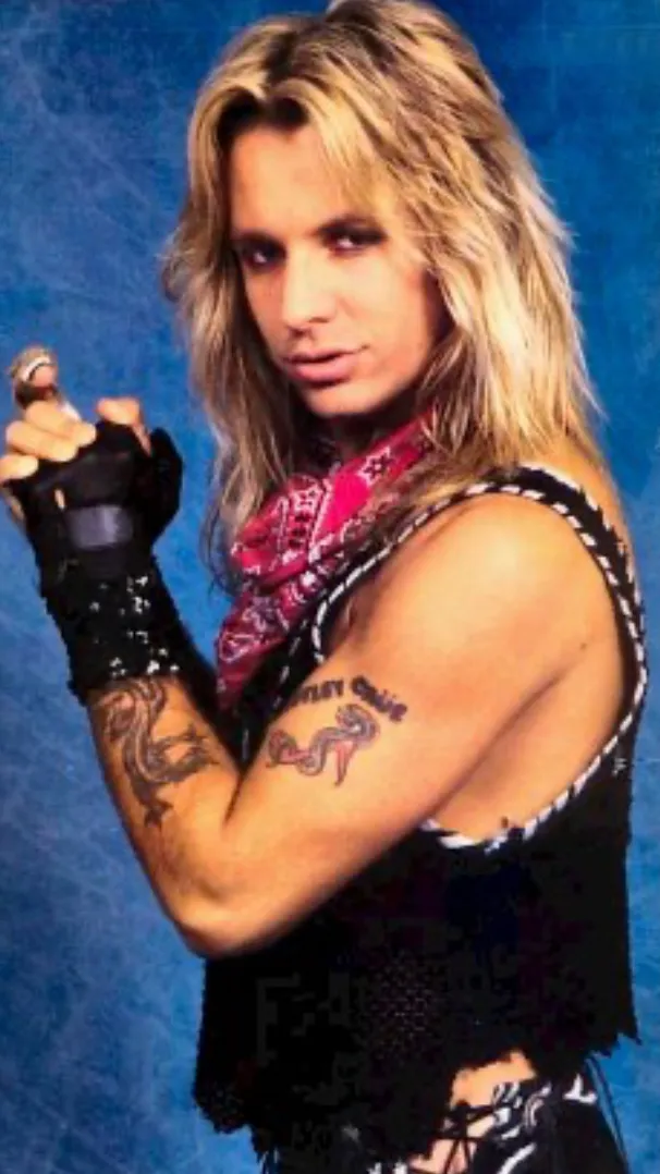 ai character: Vince Neil background