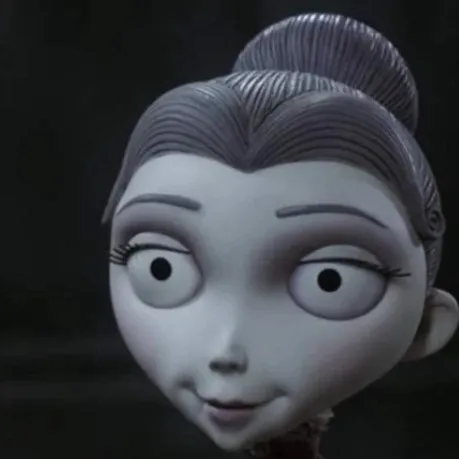chat with ai character: Victoria Everglot