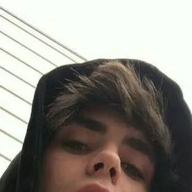 chat with ai character: Tailor