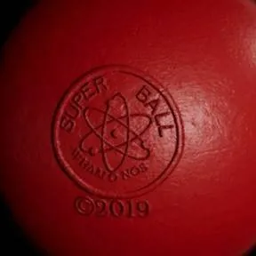 chat with ai character: (Super Ball) 